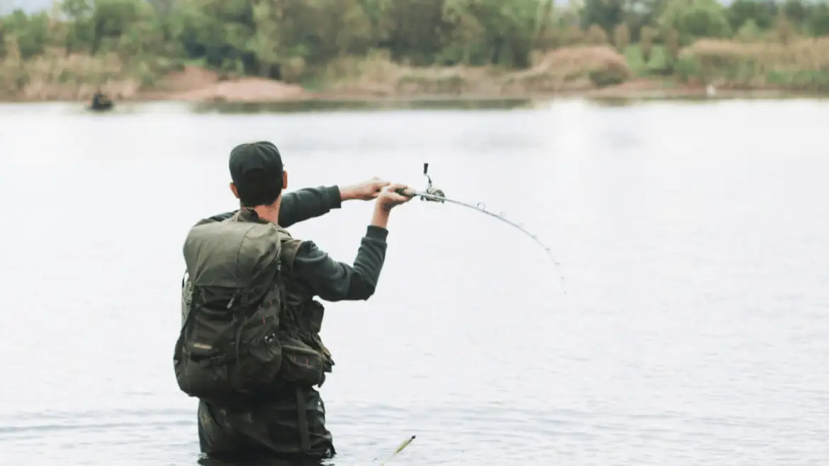 Best Tide to Go Fishing: High or Low Tide?